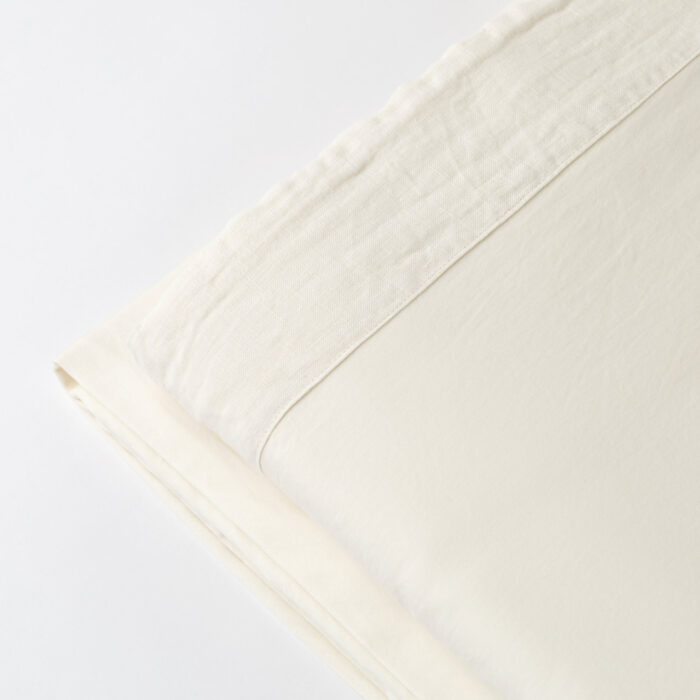 Lenzuola in Lino puro e raso . Completo letto Aman Lenzuola in Lino puro e raso . Completo letto Aman