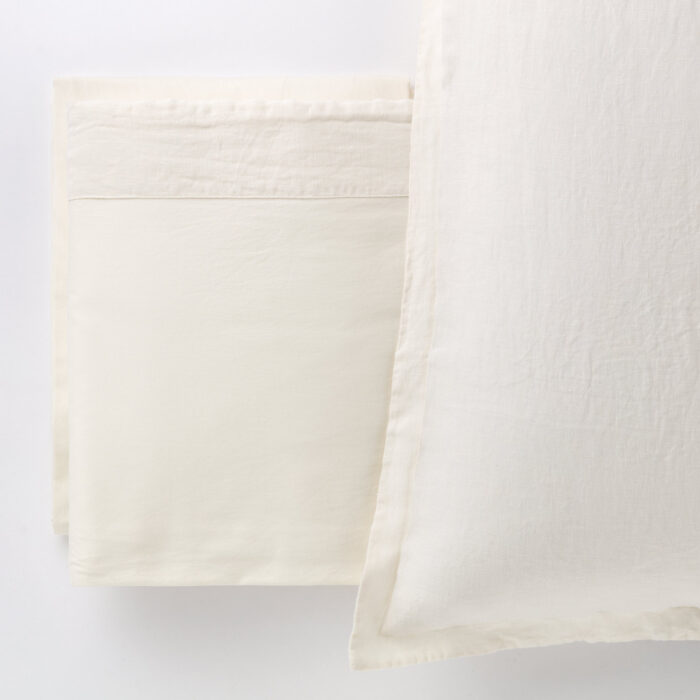 Lenzuola in Lino puro e raso . Completo letto Aman Lenzuola in Lino puro e raso . Completo letto Aman